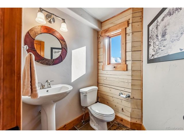 351 Kimmes Ln, Breckenridge, CO 80424