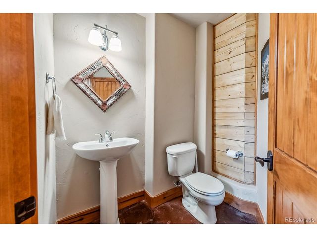 351 Kimmes Ln, Breckenridge, CO 80424