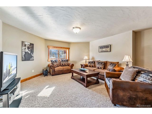 351 Kimmes Ln, Breckenridge, CO 80424