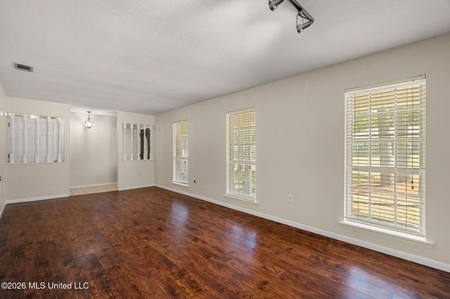 119 Bellair Drive, Hattiesburg, MS 39402