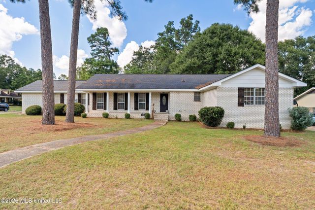 119 Bellair Drive, Hattiesburg, MS 39402