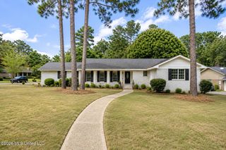 119 Bellair Drive, Hattiesburg, MS 39402