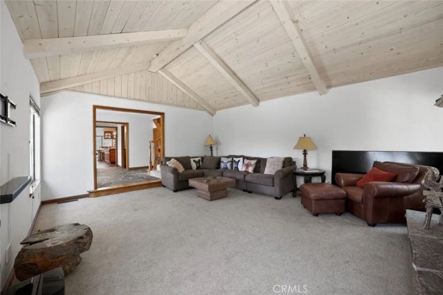 1198 Montreal Drive, Lake Arrowhead, CA 92352