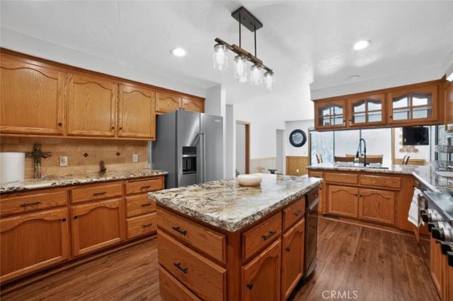 1198 Montreal Drive, Lake Arrowhead, CA 92352