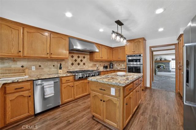 1198 Montreal Drive, Lake Arrowhead, CA 92352