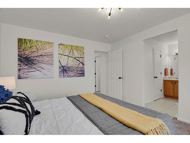 19650 E 59th Dr, Aurora, CO 80019