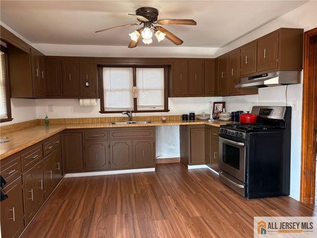 18 Fountain Street A, East Brunswick, NJ 08816