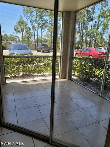 190 Santa Clara DR 190-4, Naples, FL 34104