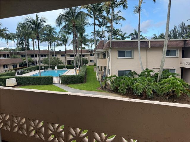 14500 SW 88th Avenue 254, Palmetto Bay, FL 33176