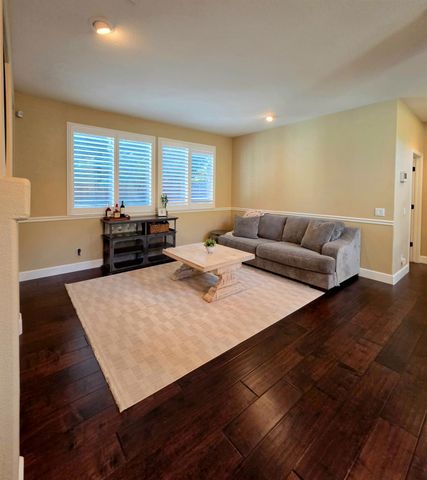 345 Saint Lucia Way, Lincoln, CA 95648