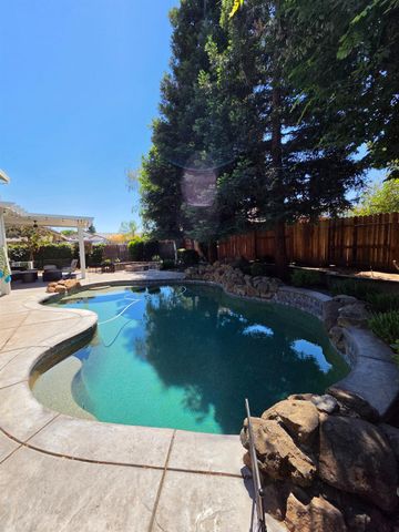 345 Saint Lucia Way, Lincoln, CA 95648