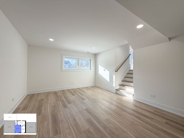 703 N Gibbons Avenue, Arlington Heights, IL 60004