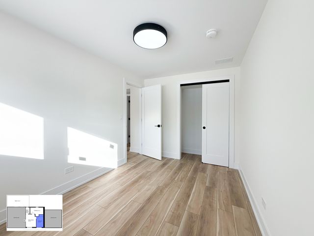 703 N Gibbons Avenue, Arlington Heights, IL 60004