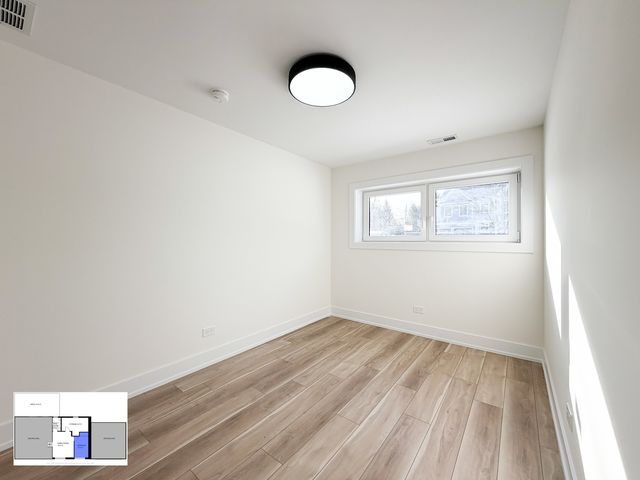 703 N Gibbons Avenue, Arlington Heights, IL 60004