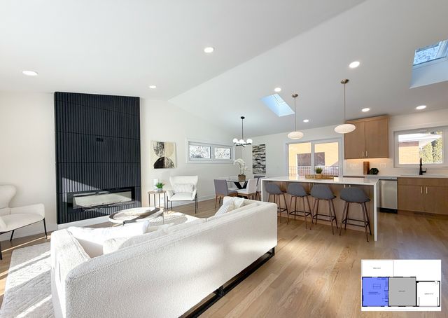 703 N Gibbons Avenue, Arlington Heights, IL 60004