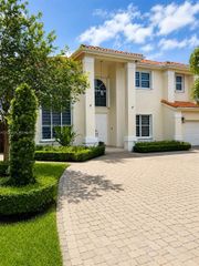 4221 SW 154th Pl, Miami, FL 33185