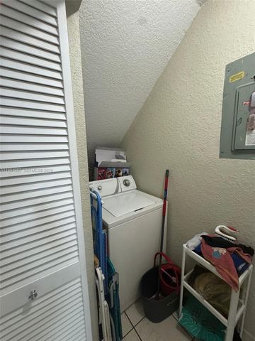 1750 SW 137th Ct, Miami, FL 33175