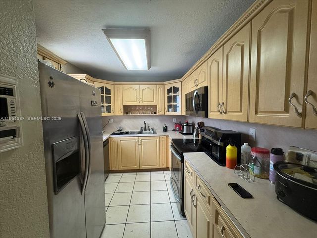 1750 SW 137th Ct, Miami, FL 33175