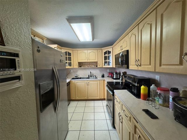 1750 SW 137th Ct, Miami, FL 33175