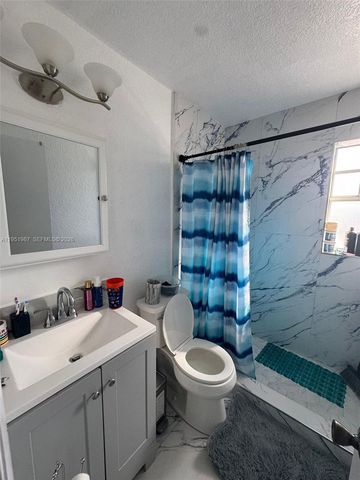 1750 SW 137th Ct, Miami, FL 33175