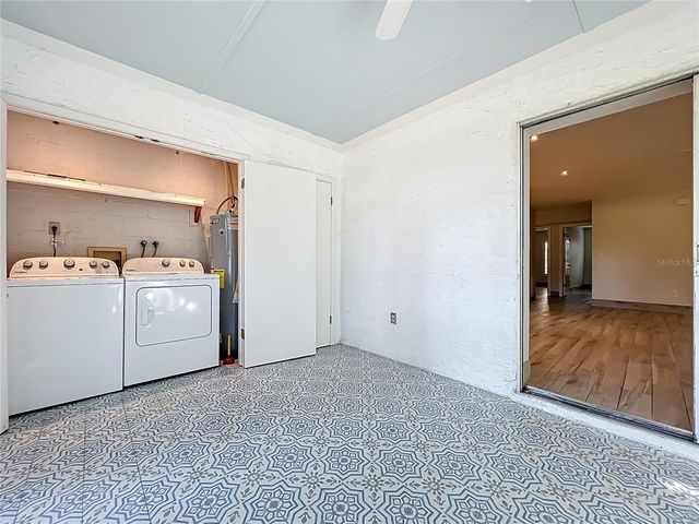 470 W PAR STREET 470, Orlando, FL 32804