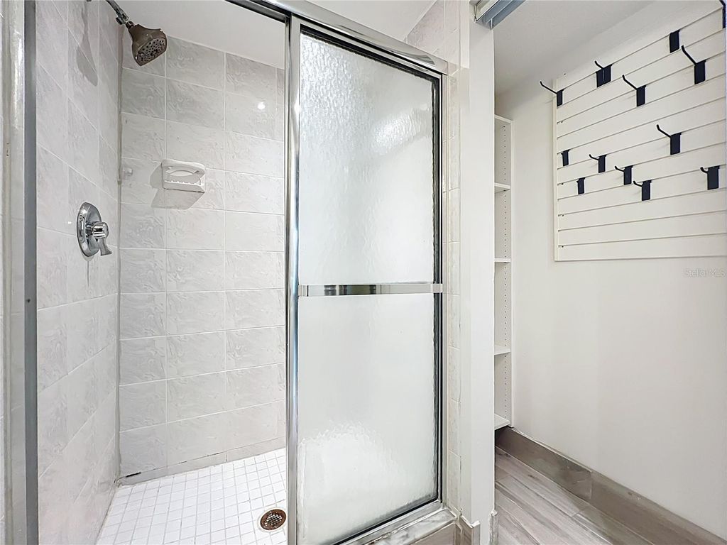 Image 37 of property listing at 470 W PAR STREET 470, Orlando, FL 32804