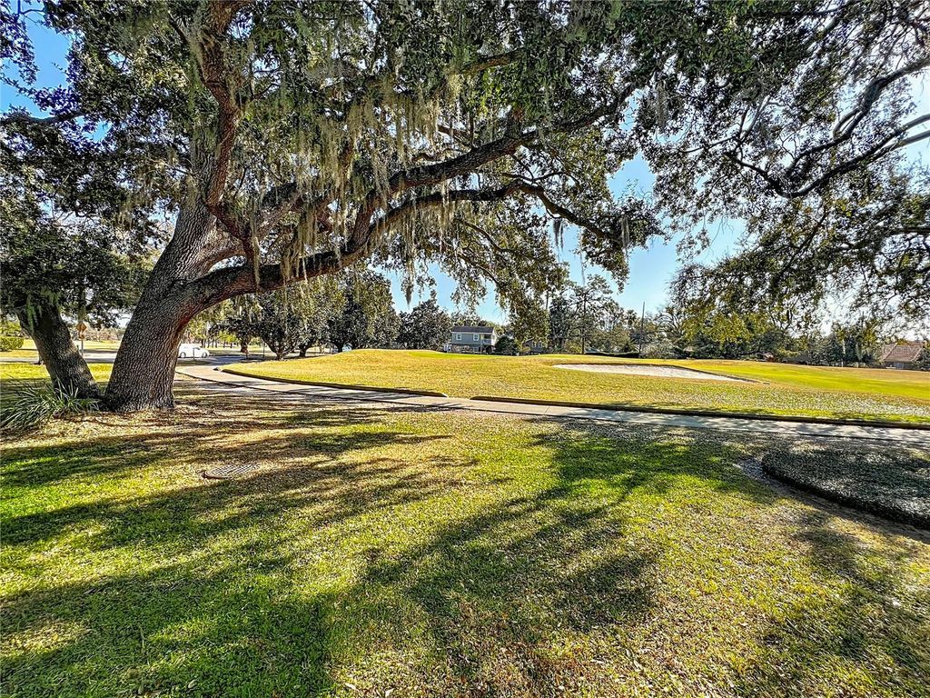 Image 46 of property listing at 470 W PAR STREET 470, Orlando, FL 32804