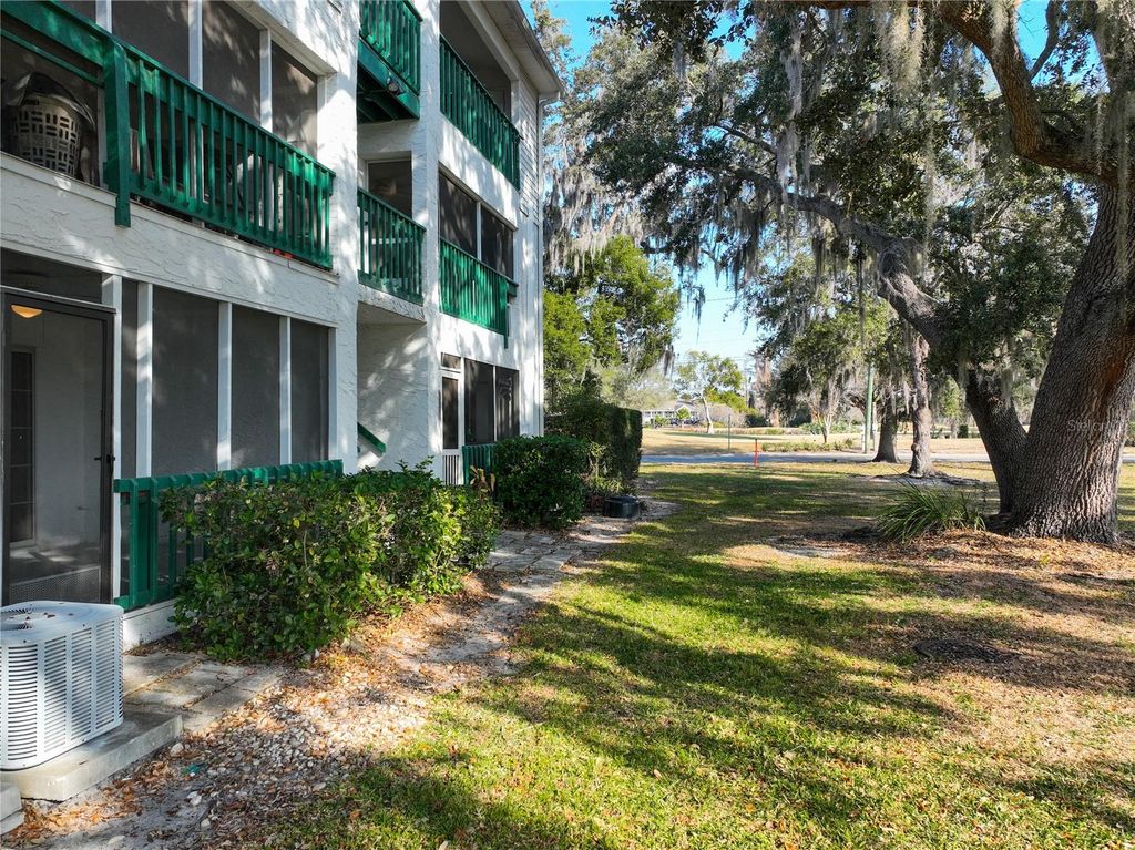 Image 47 of property listing at 470 W PAR STREET 470, Orlando, FL 32804