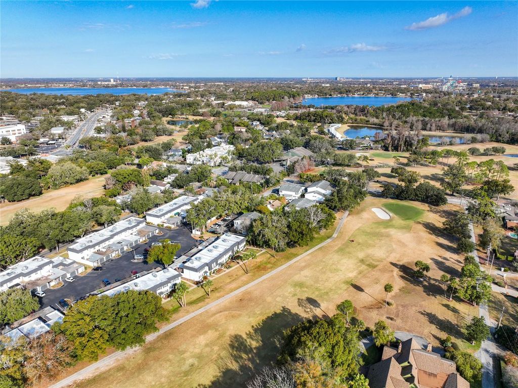 Image 68 of property listing at 470 W PAR STREET 470, Orlando, FL 32804