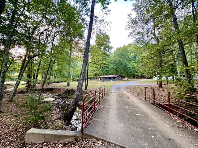 367 Lakeview Cir, Tennessee Ridge, TN 37178