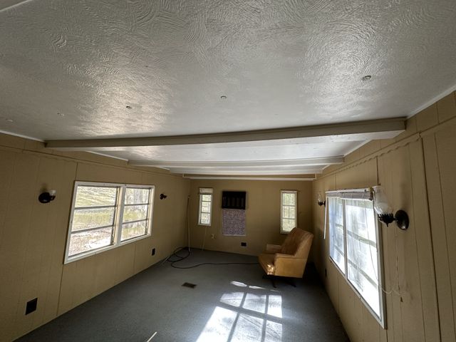 367 Lakeview Cir, Tennessee Ridge, TN 37178