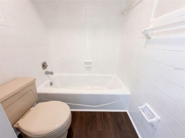 8022 TIMBER LAKE LANE, Sarasota, FL 34243