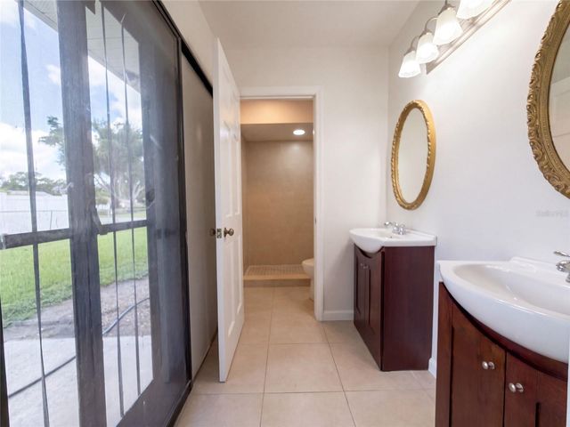 8022 TIMBER LAKE LANE, Sarasota, FL 34243