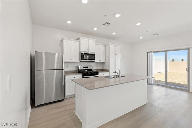 6737 Lotus Vista Court, Las Vegas, NV 89156