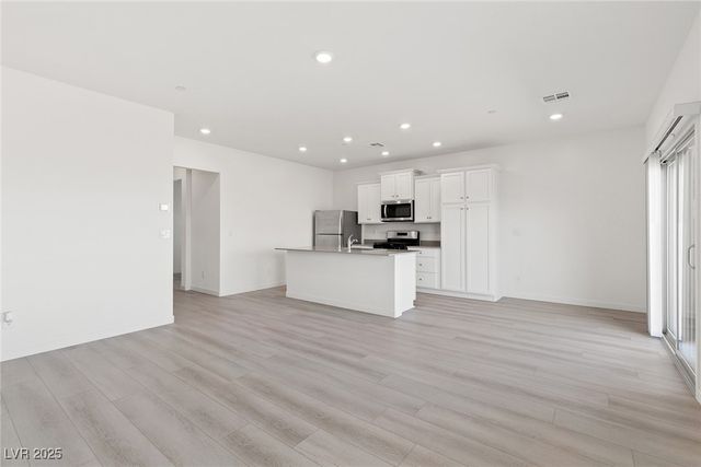 6737 Lotus Vista Court, Las Vegas, NV 89156