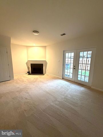 17358 KILDARE LN, Dumfries, VA 22026