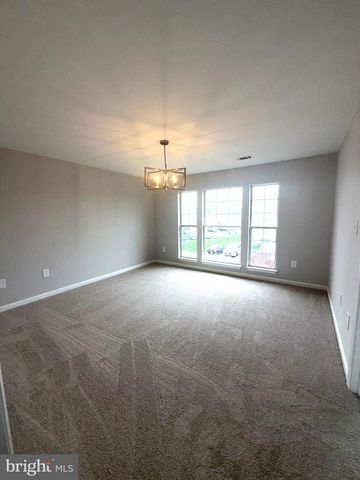 17358 KILDARE LN, Dumfries, VA 22026