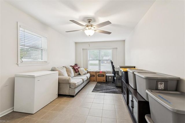 718 Dresden DR, Newport News, VA 23601