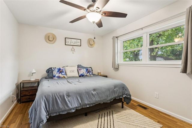 718 Dresden DR, Newport News, VA 23601