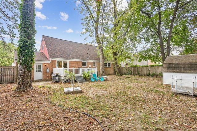 718 Dresden DR, Newport News, VA 23601