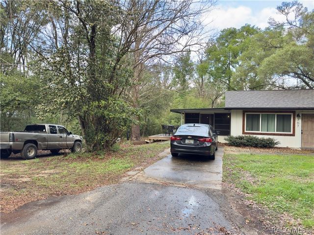 707 S Snapp Avenue, Inverness, FL 34453