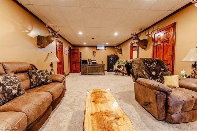 18579 Hobbler Lane, Lore City, OH 43755