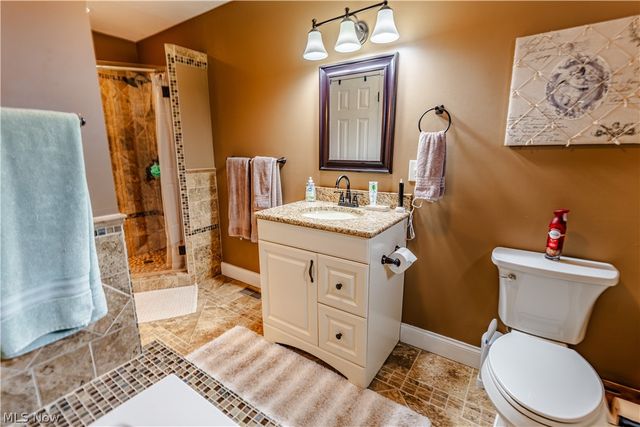 18579 Hobbler Lane, Lore City, OH 43755