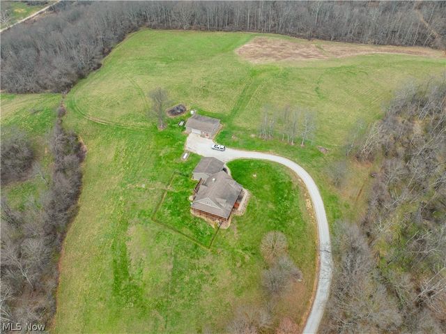 18579 Hobbler Lane, Lore City, OH 43755