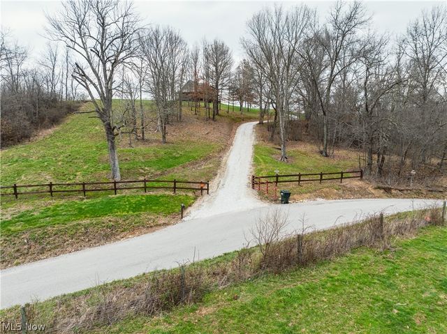 18579 Hobbler Lane, Lore City, OH 43755