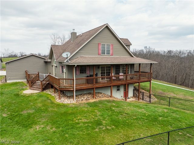 18579 Hobbler Lane, Lore City, OH 43755