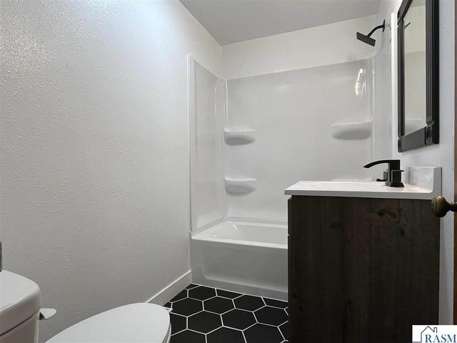 105 S 2nd Street, Odin, MN 56160