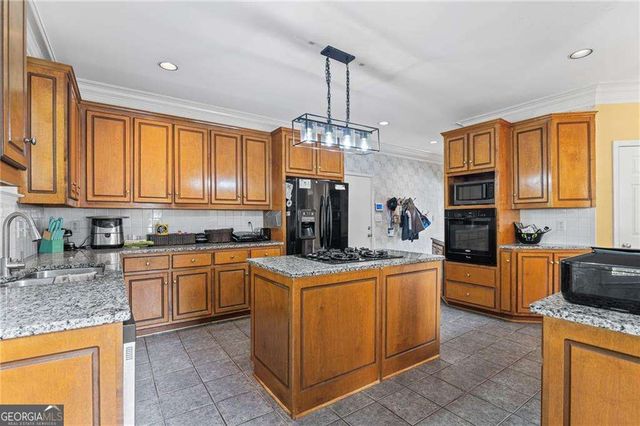 3152 Meadow Glade Court, Lithonia, GA 30038