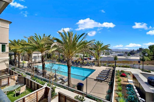 1231 Sunrise View 105, San Marcos, CA 92078