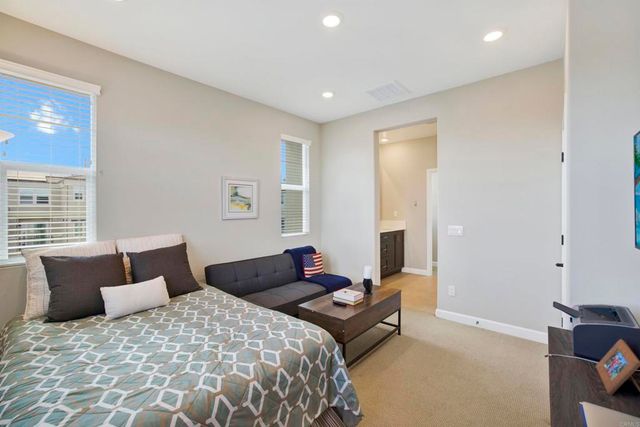 1231 Sunrise View 105, San Marcos, CA 92078